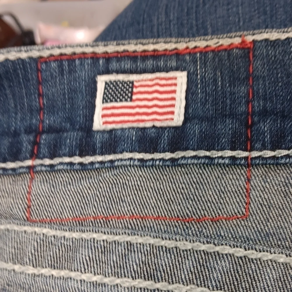 True Religion Jeans Mens 44 Ricky Relaxed Medium Wash Raw Hem Cut USA Made